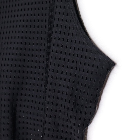 NWOT RARE Free People X Onzie Women’s Mesh Workout Crop Top in Black Size S/M - Picture 7 of 13